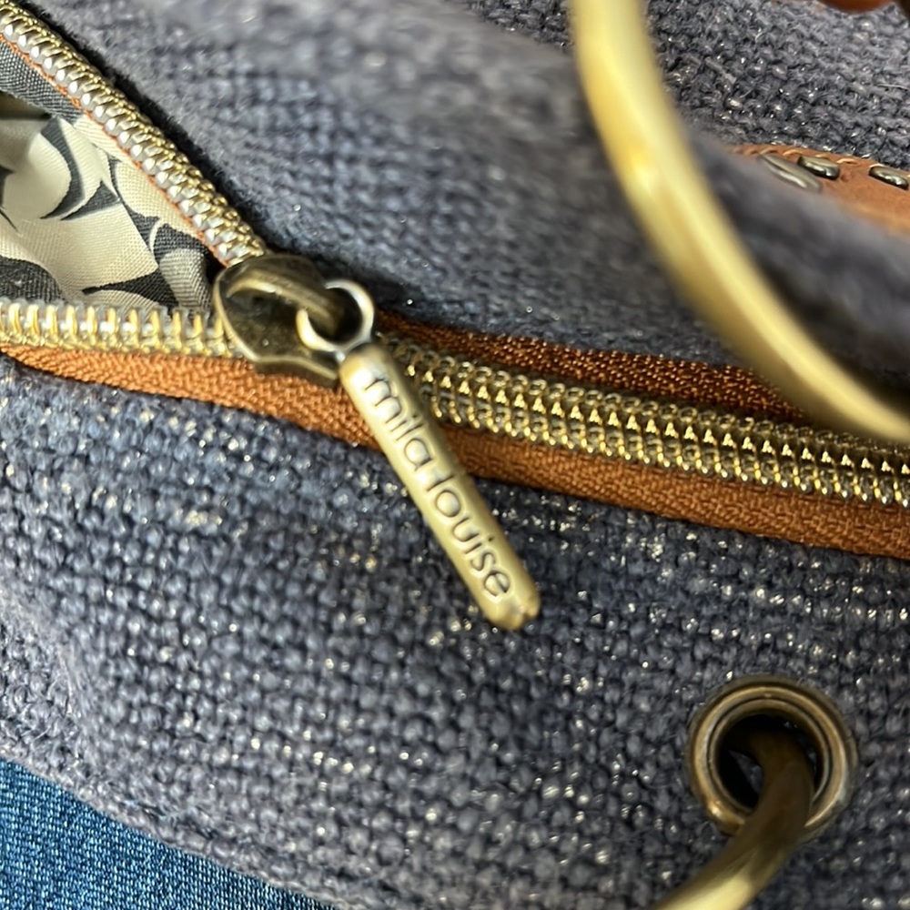 Mila & Louise Paris Shoulder Bag - Picture 5 of 8